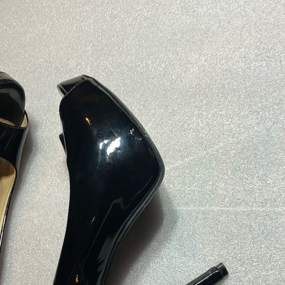Chinese Laundry Hotness platform patent pumps. Peep toe open toe. - Picture 5 of 10